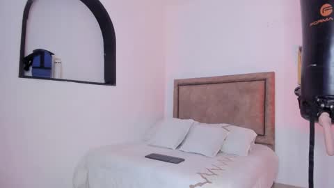 Iris Fit online show from September 9, 1:33 pm