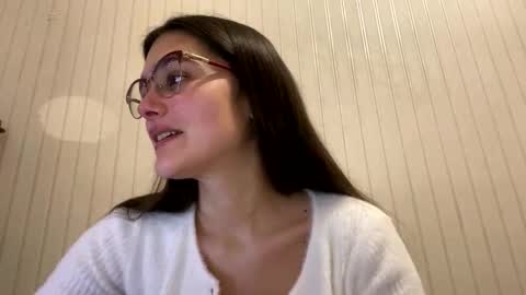 irisss31 online show from February 1, 7:02 pm