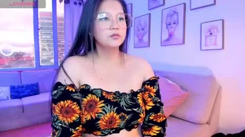 Snapshot of isa__rose chatting on October 14, 12:52 pm isa rose online show from October 14, 12:52 pm