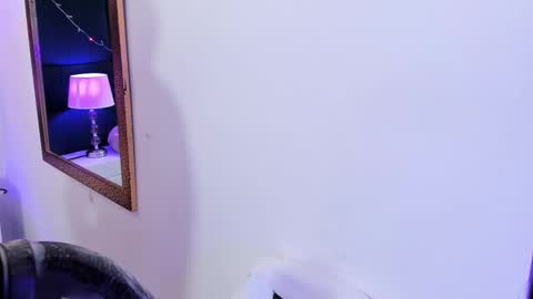 Isa online show from December 19, 4:16 am