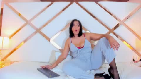Snapshot of isa_maturex_ chatting on December 23, 12:41 pm ISABELA online show from December 23, 12:41 pm