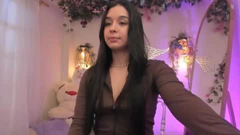 Isabella        online show from February 3, 8:45 pm