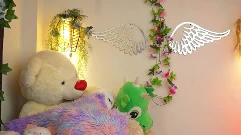 Isabella        online show from October 18, 6:10 pm