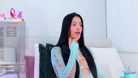 Snapshot of isa_queenn chatting on September 17, 8:51 pm ISA online show from September 17, 8:51 pm