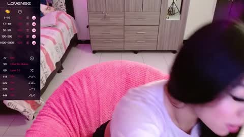 Snapshot of isabeella_24 chatting on March 6, 9:31 pm Isabella online show from March 6, 9:31 pm