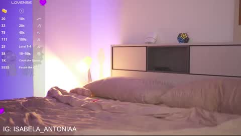    online show from October 25, 1:30 pm