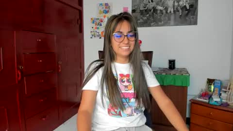 Isabella22 1 online show from January 30, 6:21 pm