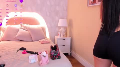 isabella__milf online show from March 21, 7:08 pm