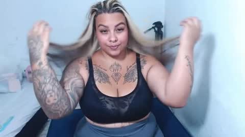  estefania online show from June 3, 4:34 pm