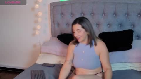   online show from October 10, 12:32 pm