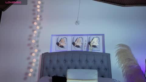   online show from November 28, 10:51 am