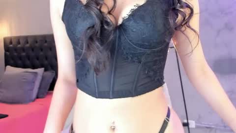 Isabella Nowa online show from April 19, 11:43 am