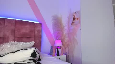 Isabella White online show from November 22, 6:21 pm