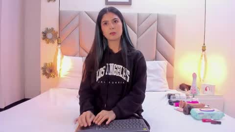 isabellafoox online show from May 30, 3:21 pm
