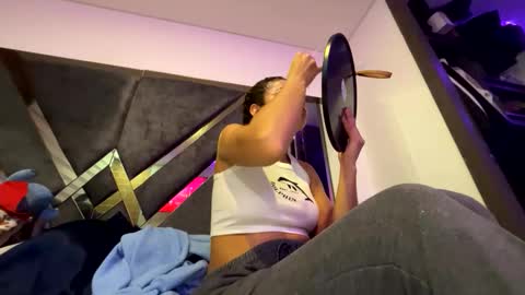 Isabella.. back again  online show from February 5, 2:03 am