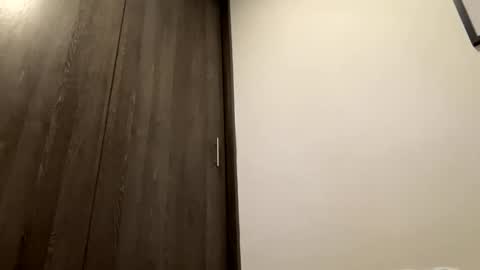 Isabella.. back again  online show from December 26, 6:19 am