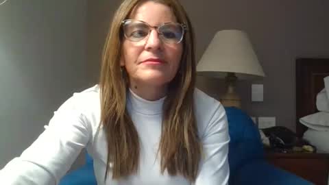 isabella online show from April 4, 3:27 am