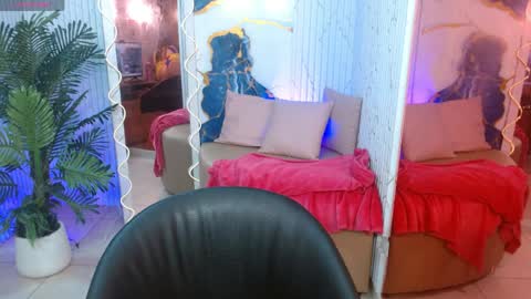 ISIIS online show from April 6, 11:44 am