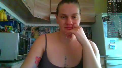 Snapshot of isingle_mom chatting on October 23, 8:09 am isingle_mom online show from October 23, 8:09 am