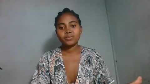 ismayrah online show from April 12, 1:58 pm