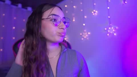 ISSA  online show from November 25, 10:32 pm