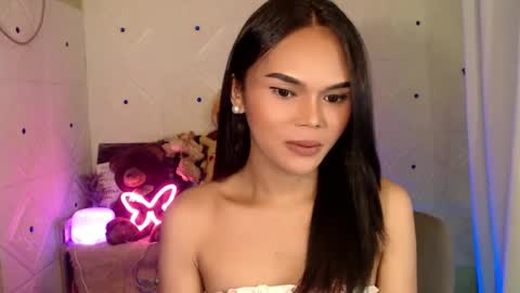 Snapshot of itgirl_cathy chatting on February 14, 10:36 pm CathCathy online show from February 14, 10:36 pm