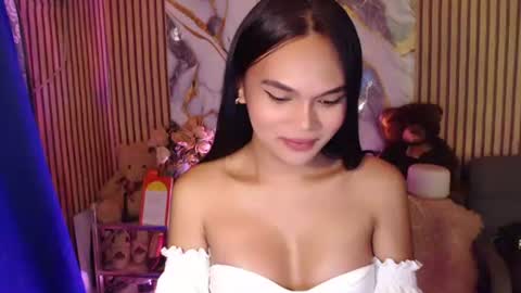 Snapshot of itgirl_cathy chatting on October 20, 4:26 am CathCathy online show from October 20, 4:26 am