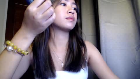 Candy online show from March 12, 2:01 pm