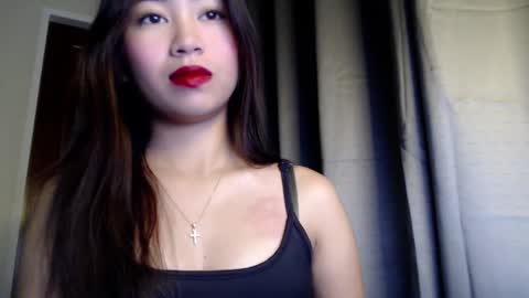 Candy online show from December 5, 4:01 pm