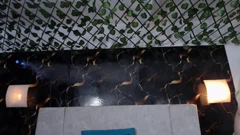 Adris online show from April 11, 7:39 pm