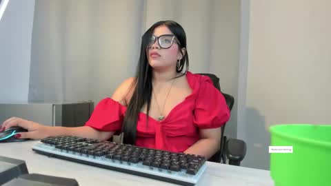 ivone_ashar online show from March 12, 5:04 pm