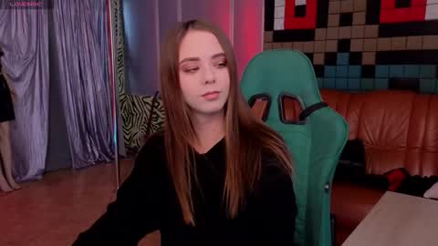 ivorywood_ online show from September 26, 10:46 am