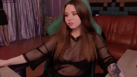 ivorywood_ online show from September 11, 10:04 am