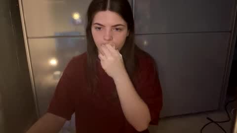 ivy2108 online show from April 8, 7:05 pm