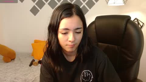 Snapshot of ivy_gail chatting on December 28, 4:08 am  IVY online show from December 28, 4:08 am