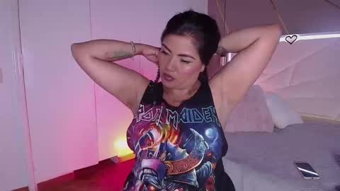 Snapshot of ivy_soul chatting on March 4, 2:49 am IVY online show from March 4, 2:49 am