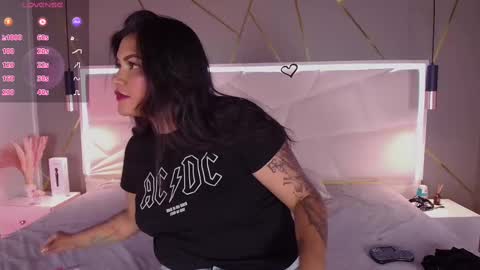 Snapshot of ivy_soul chatting on February 21, 2:39 am IVY online show from February 21, 2:39 am