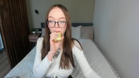 Melissa online show from April 9, 5:21 am