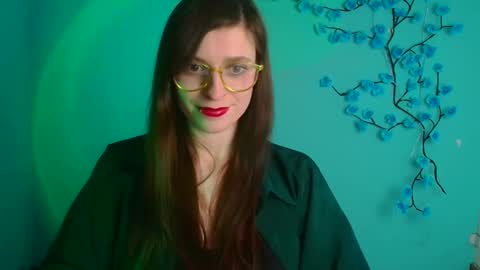 Ivy online show from April 14, 1:11 pm