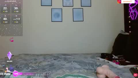 Snapshot of izzabelvalentine chatting on October 12, 5:48 pm Izzabel Valentine online show from October 12, 5:48 pm