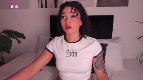 Izzy vega  online show from November 3, 12:47 am