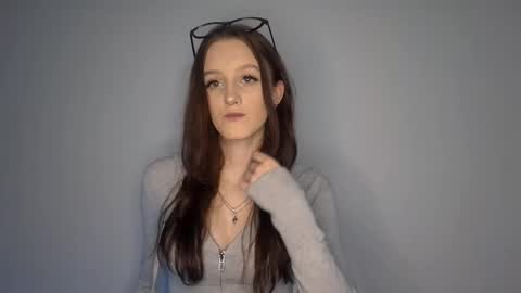 Lisa online show from January 6, 1:15 pm