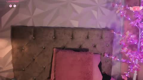 Jacky hoott online show from April 6, 12:28 pm