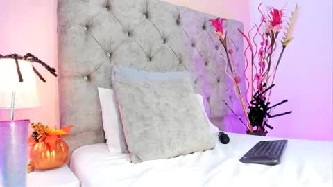 Jacky hoott online show from October 20, 4:21 pm