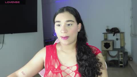 JADDE LUXY online show from May 7, 5:12 am