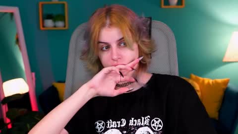 jade_castle online show from February 9, 2:06 am