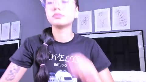 jade_lovv online show from July 13, 7:36 pm