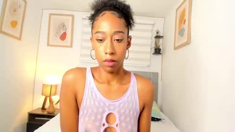 Jade smile online show from December 13, 3:11 pm