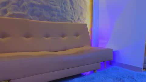 jadee__ online show from October 21, 2:37 am