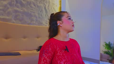 jadee__ online show from October 19, 2:13 am